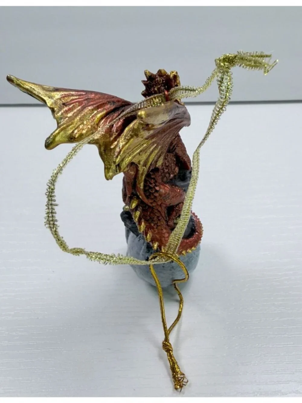 Dragon of Skull Hollow Fire Fantasy Ornament Design Toscano Gothic Skull Base